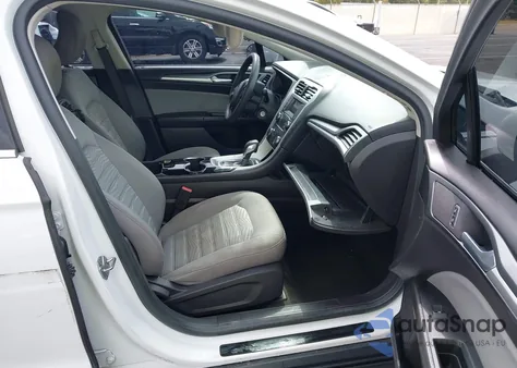 2016 Ford Fusion S из США, поврежденный, VIN 3FA6P0G72GR227666